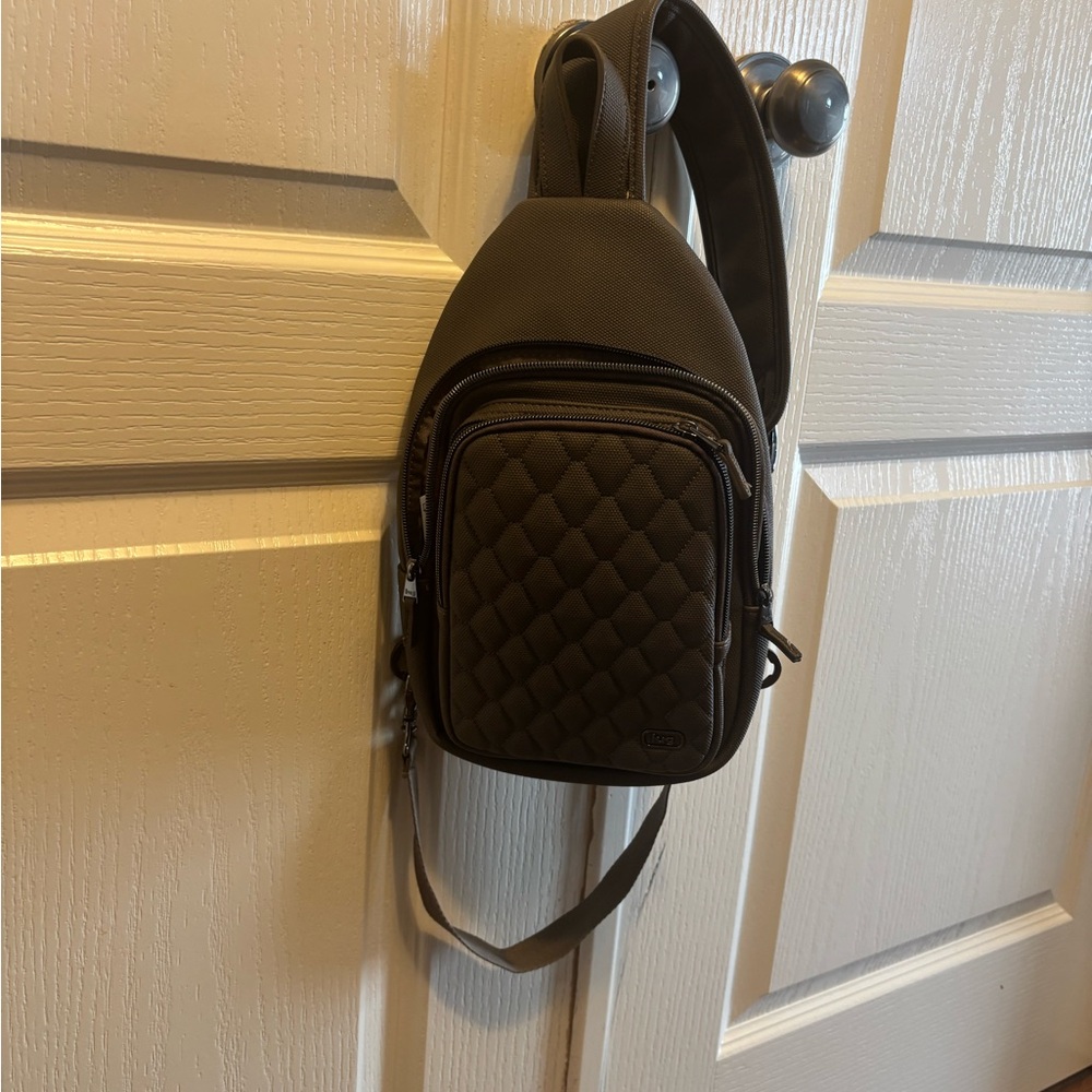 Lug Matte Lux Scurry - Olive